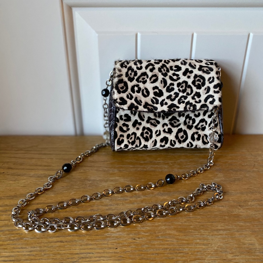 Sweet White House Black Market Clutch